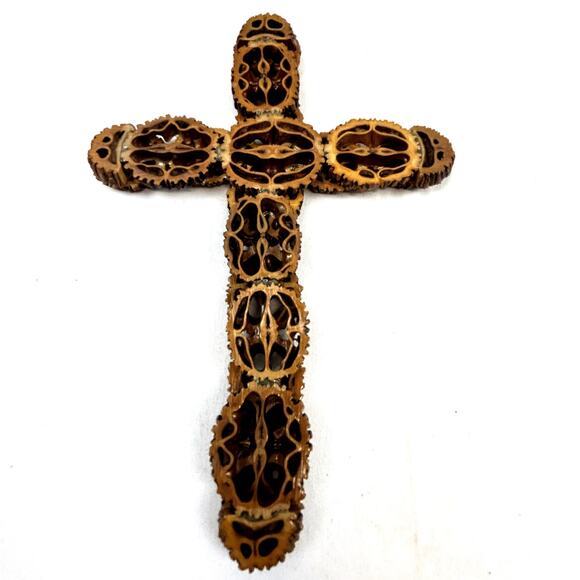 CROSS handmade with nut shells 8" x 5.5" New - Picture 2 of 6